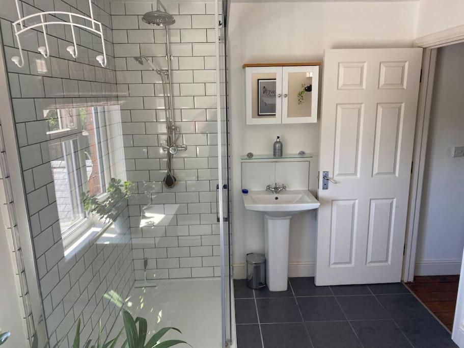 Duck Terrace With Gym Duckling Stays Kibworth Harcourt Экстерьер фото